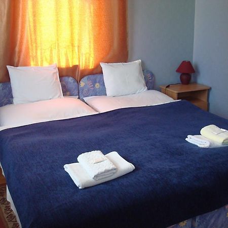 Hotel Arany Trofea Eger Quarto foto