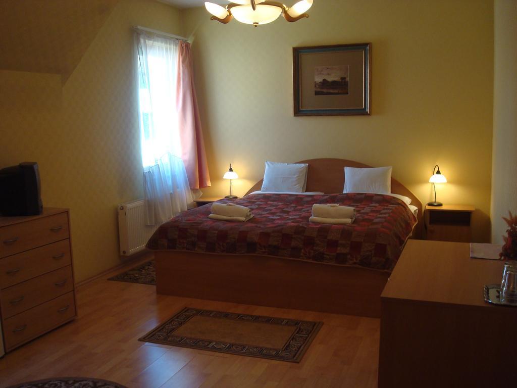 Hotel Arany Trofea Eger Exterior foto