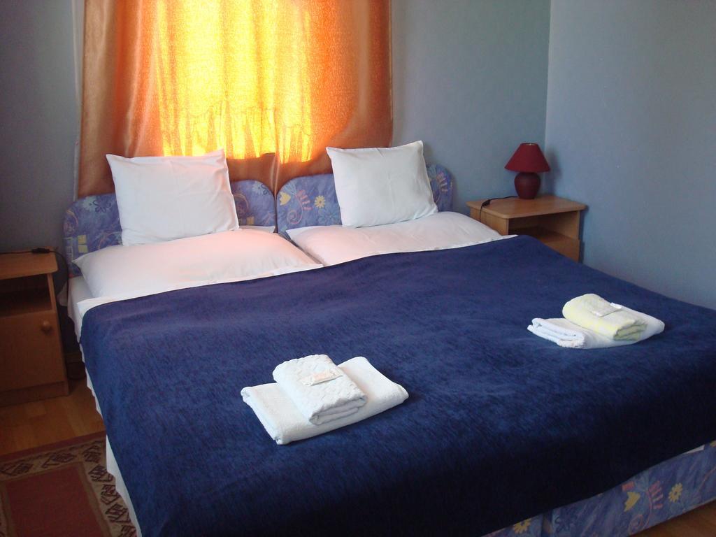 Hotel Arany Trofea Eger Quarto foto